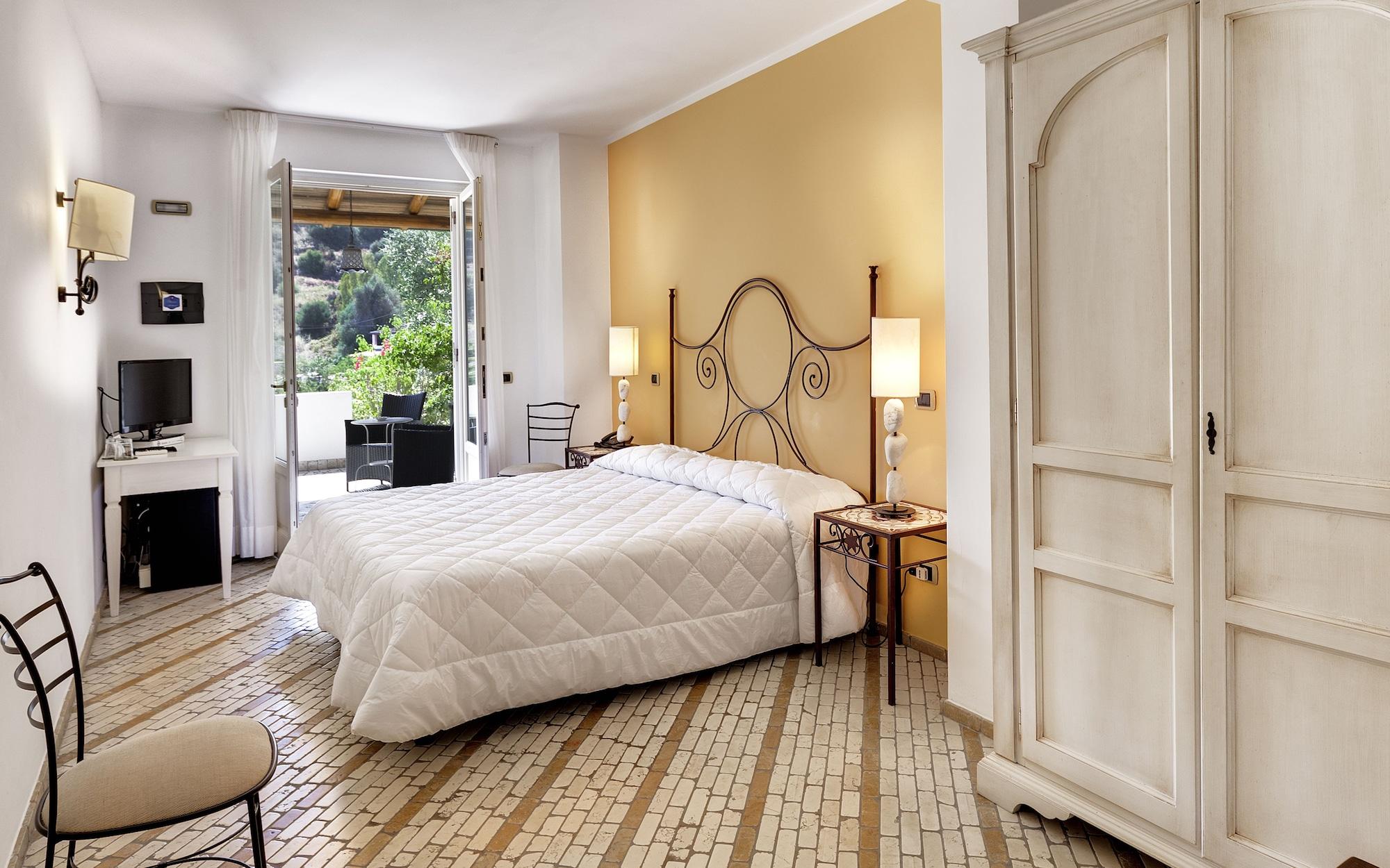 Hotel Villa Enrica - Aeolian Charme Đảo Lipari Ngoại thất bức ảnh