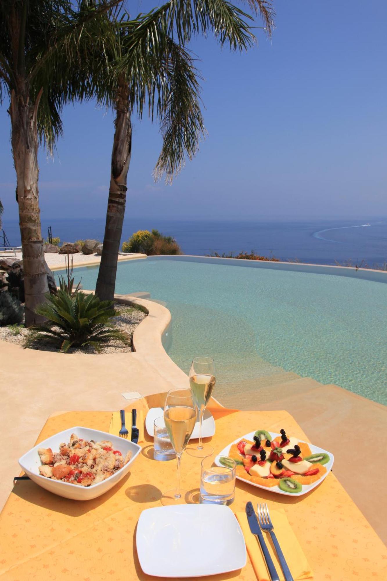 Hotel Villa Enrica - Aeolian Charme Đảo Lipari Ngoại thất bức ảnh
