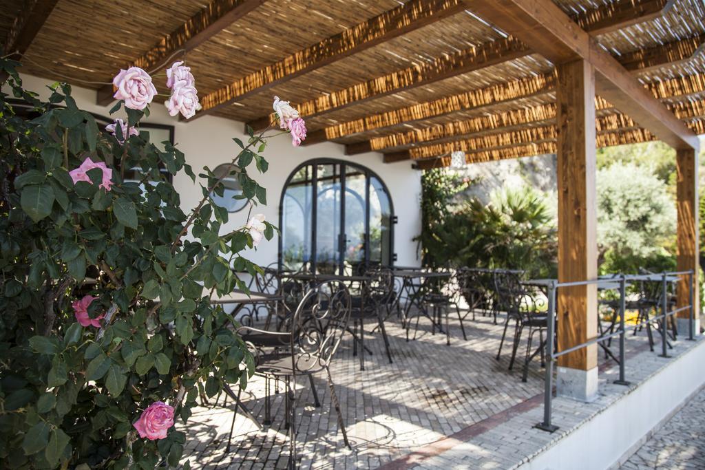 Hotel Villa Enrica - Aeolian Charme Đảo Lipari Ngoại thất bức ảnh