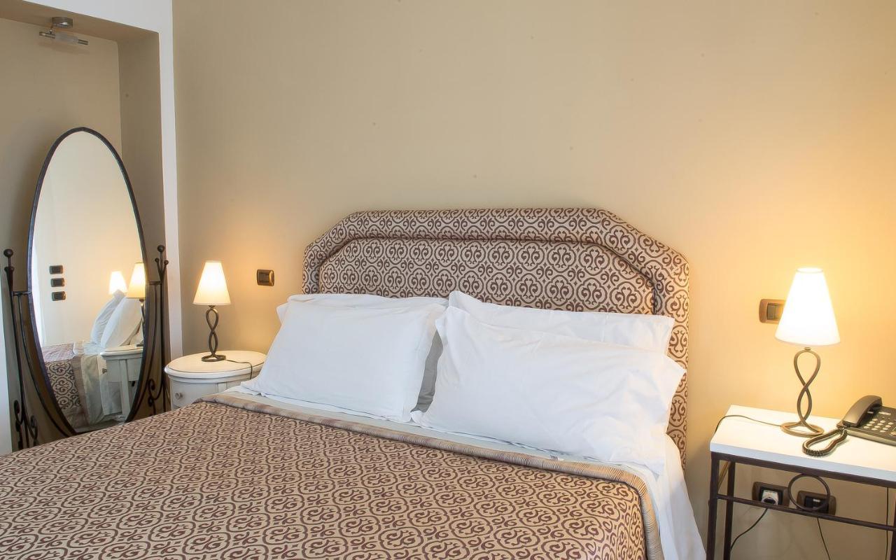 Hotel Villa Enrica - Aeolian Charme Đảo Lipari Ngoại thất bức ảnh